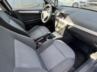 Opel Astra foto 8