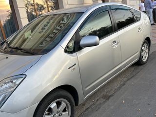 Toyota Prius foto 8