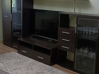 Mobila pentru living cu masa din sticla foto 2
