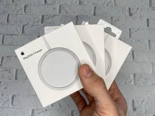 Apple MagSafe Charger беспроводня зарядка foto 2