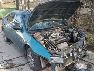 Mazda 323 foto 6