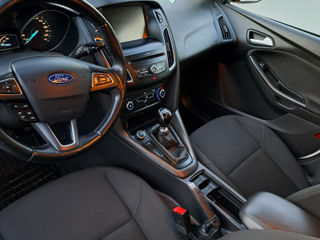 Ford Focus foto 10