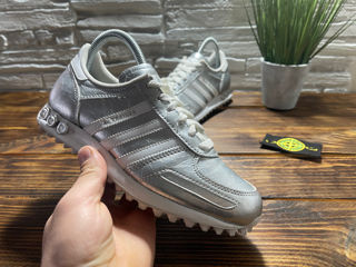 Adidas foto 3