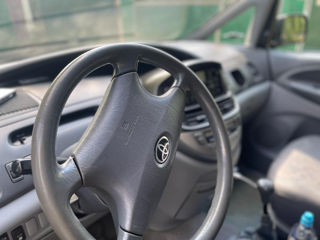 Toyota Previa foto 4