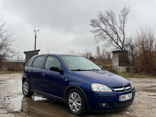 Opel Corsa foto 2