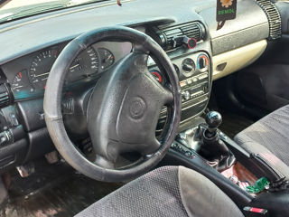 Opel Omega foto 5