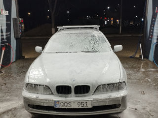 BMW 5 Series foto 6