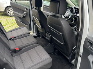 Volkswagen Touran foto 6