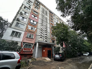 Apartament cu 3 camere, 72 m², Centru, Chișinău foto 1