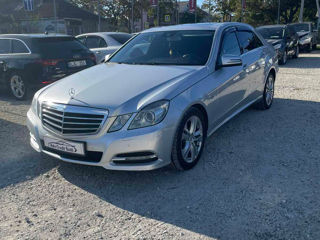 Mercedes E-Class foto 2