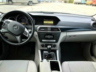 Mercedes C Class foto 7