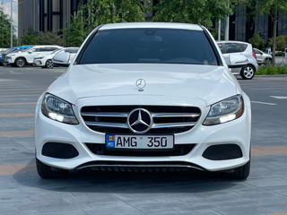 Mercedes C-Class foto 2