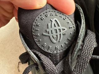 Nike Air Huarache OG 'Triple Black' foto 4