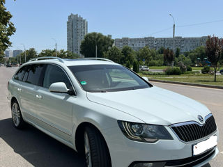 Skoda Superb foto 2