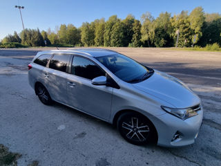 Toyota Auris foto 2