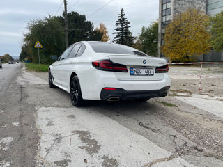 BMW 5 Series foto 3