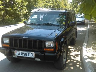 Jeep Cherokee foto 4