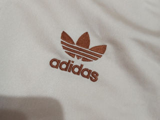 Adidas foto 2