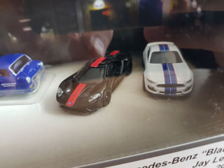 Hot Wheels Premium Jay Leno's Garage Collector Display foto 6