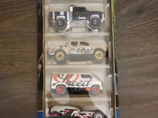 Colecție de mașini Hot Wheels. foto 2