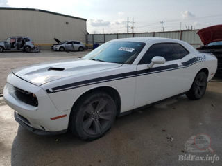 Dodge Challenger foto 3