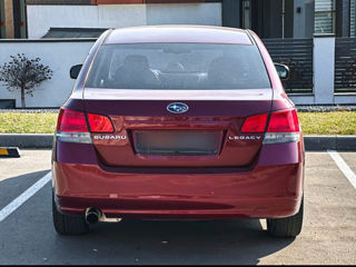 Subaru Legacy foto 3