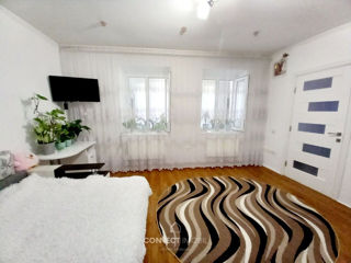 Apartament cu 2 camere, 70 m², Centru, Chișinău foto 4