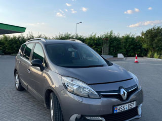 Renault Grand Scenic foto 2