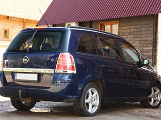 Opel Zafira foto 4