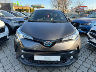 Toyota C-HR foto 2