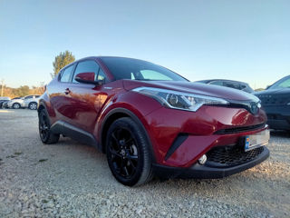 Toyota C-HR foto 2