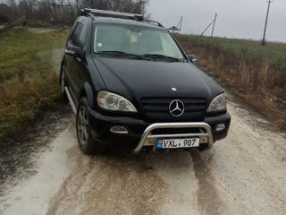 Mercedes M-Class foto 5