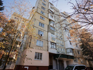 Apartament cu 2 camere, 54 m², Buiucani, Chișinău foto 12