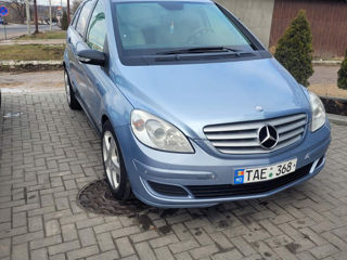 Mercedes B-Class foto 3