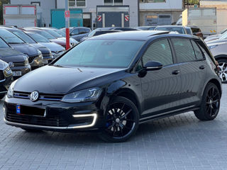 Volkswagen Golf foto 1