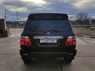 Toyota Land Cruiser foto 4