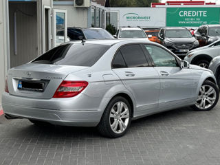 Mercedes C-Class foto 5