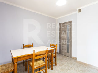 Apartament cu 2 camere, 78 m², Poșta Veche, Chișinău foto 3