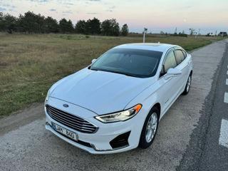 Ford Fusion foto 1