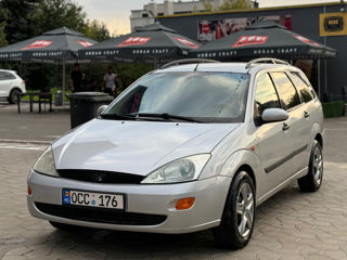 Ford Fiesta foto 2