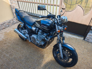 Yamaha XJR 1300