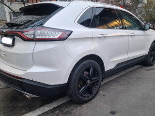 Ford Edge foto 3