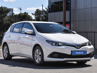 Toyota Auris foto 1