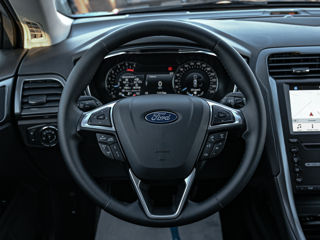 Ford Mondeo foto 11