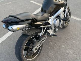 Yamaha FZ6 foto 2