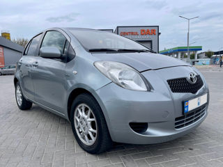 Toyota Yaris foto 6