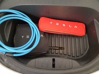 Tesla Model 3 foto 9