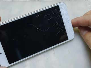 Xiaomi RedMi 5A Экран разбил? Приноси на ремонт! foto 1