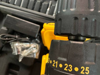 Дрель-шуруповерт Dewalt 21v foto 2