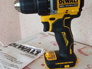 Новый шуруповерт. dewalt dcd794. оригинал